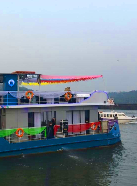 Goa Romantic Dinner Cruise - Mandovi River Cruise - Romance Under Sail