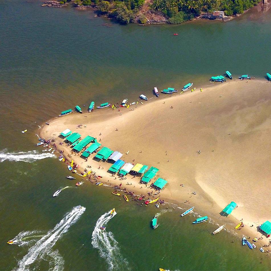 watersports at devbag beach malvan